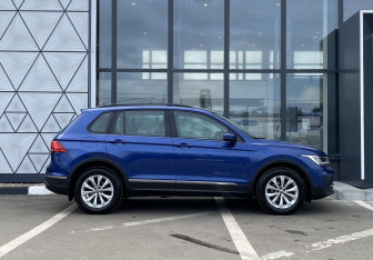 Подержанный автомобиль Volkswagen Tiguan 2021 года (4 фото)