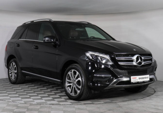 Подержанный автомобиль Mercedes-Benz GLE 2018 года (3 фото)