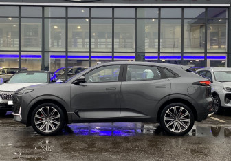 Подержанный автомобиль Changan UNI-K 2023 года (8 фото)