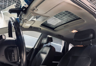 Подержанный автомобиль Chevrolet Captiva 2012 года (15 фото)