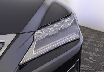 Подержанный автомобиль Lexus RX 2017 года (11 фото)