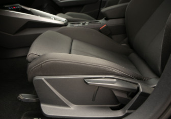 Подержанный автомобиль Audi A3 Hatchback 2021 года (27 фото)