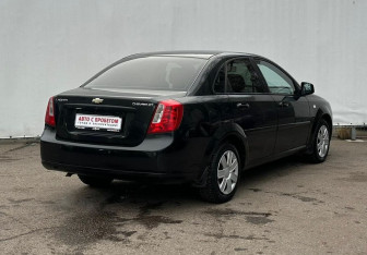 Подержанный автомобиль Chevrolet Lacetti Sedan 2012 года (5 фото)