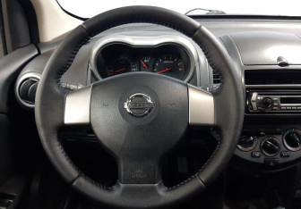 Подержанный автомобиль Nissan Note 2008 года (16 фото)