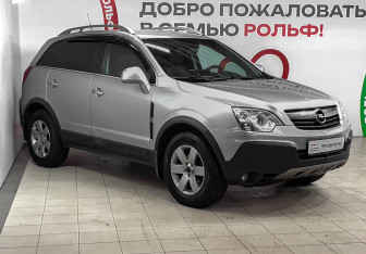 Подержанный автомобиль Opel Antara 2010 года (3 фото)