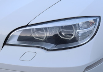 Подержанный автомобиль BMW X6 2013 года (24 фото)