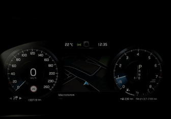 Подержанный автомобиль Volvo XC90 2018 года (11 фото)