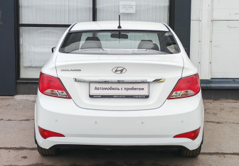 Подержанный автомобиль Hyundai Solaris Sedan 2016 года (6 фото)