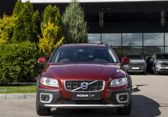 Подержанный автомобиль Volvo XC70 2010 года (2 фото)