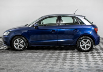 Подержанный автомобиль Audi A1 2015 года (8 фото)
