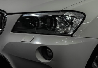 Подержанный автомобиль BMW X3 2011 года (7 фото)