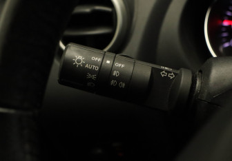 Подержанный автомобиль Nissan Qashqai 2012 года (13 фото)