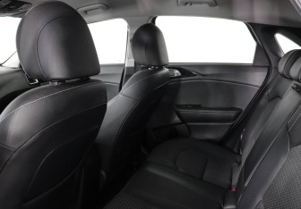 Подержанный автомобиль Kia Ceed Hatchback 2019 года (12 фото)