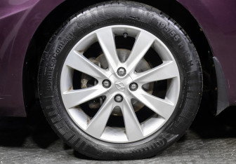 Подержанный автомобиль Hyundai Solaris Sedan 2013 года (19 фото)