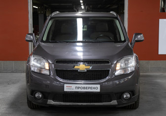 Подержанный автомобиль Chevrolet Orlando 2011 года (2 фото)