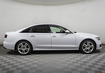 Подержанный автомобиль Audi A6 Sedan 2016 года (4 фото)