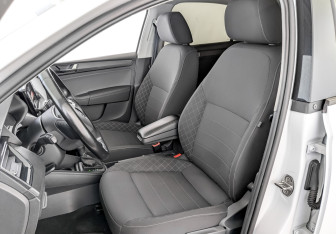 Подержанный автомобиль Skoda Rapid Liftback 2022 года (20 фото)