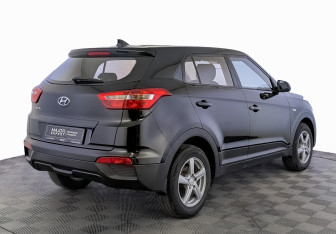 Подержанный автомобиль Hyundai Creta 2018 года (5 фото)