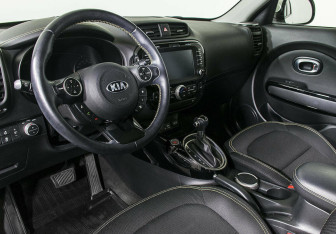 Подержанный автомобиль Kia Soul 2015 года (12 фото)