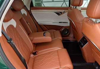 Подержанный автомобиль Voyah Free 2024 года (27 фото)