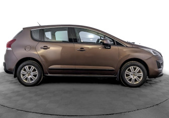 Подержанный автомобиль Peugeot 3008 2014 года (4 фото)