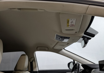 Подержанный автомобиль Lexus RX 2021 года (23 фото)