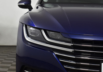 Подержанный автомобиль Volkswagen Arteon 2019 года (14 фото)
