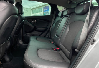 Подержанный автомобиль Hyundai ix35 2014 года (10 фото)