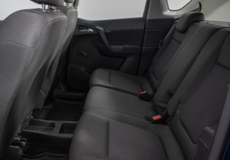 Подержанный автомобиль Opel Meriva 2011 года (11 фото)