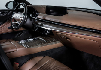 Подержанный автомобиль Genesis G80 2021 года (9 фото)