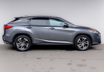 Подержанный автомобиль Lexus RX 2019 года (4 фото)