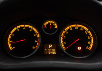 Подержанный автомобиль Opel Corsa 2008 года (13 фото)