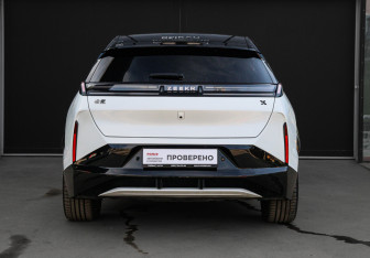 Подержанный автомобиль Zeekr X 2023 года (5 фото)