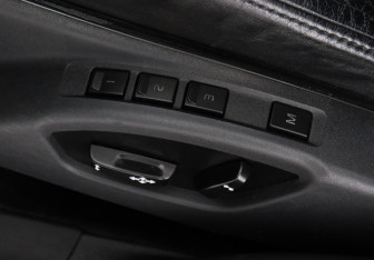 Подержанный автомобиль Volvo S80 2008 года (14 фото)