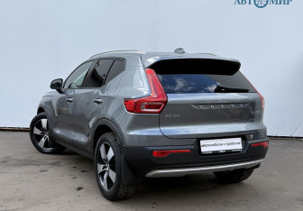 Подержанный автомобиль Volvo XC40 2018 года (7 фото)