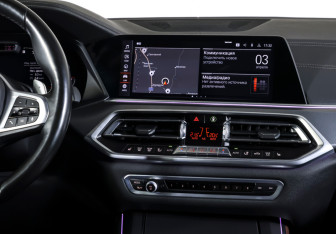 Подержанный автомобиль BMW X5 2020 года (14 фото)