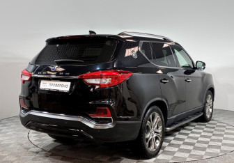 Подержанный автомобиль SsangYong Rexton 2018 года (5 фото)