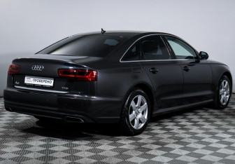 Подержанный автомобиль Audi A6 Sedan 2016 года (5 фото)