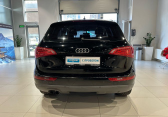 Подержанный автомобиль Audi Q5 2011 года (5 фото)