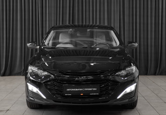 Подержанный автомобиль Chevrolet Malibu Sedan 2020 года (2 фото)