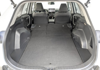 Подержанный автомобиль Toyota RAV4 2021 года (11 фото)