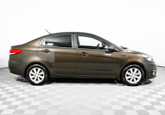 Подержанный автомобиль Kia Rio Sedan 2016 года (4 фото)