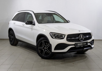 Подержанный автомобиль Mercedes-Benz GLC Coupe 2021 года (11 фото)