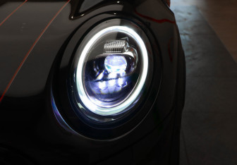 Подержанный автомобиль MINI Hatch 2021 года (29 фото)