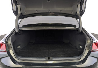 Подержанный автомобиль Lexus ES 2021 года (10 фото)