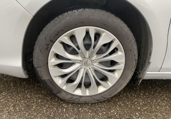 Подержанный автомобиль Citroen C4 Sedan 2013 года (12 фото)