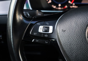 Подержанный автомобиль Volkswagen Passat Wagon 2018 года (26 фото)