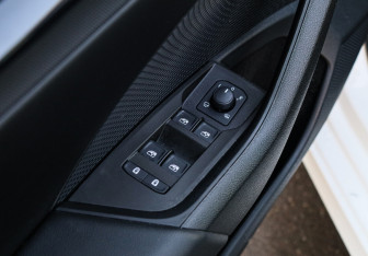 Подержанный автомобиль Skoda Octavia Wagon 2021 года (18 фото)