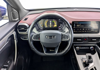 Подержанный автомобиль Geely Coolray 2021 года (22 фото)