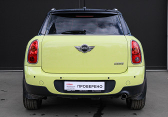 Подержанный автомобиль MINI Countryman 2011 года (5 фото)